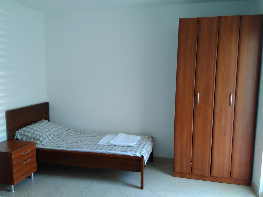 Apartments Lora Бар Экстерьер фото