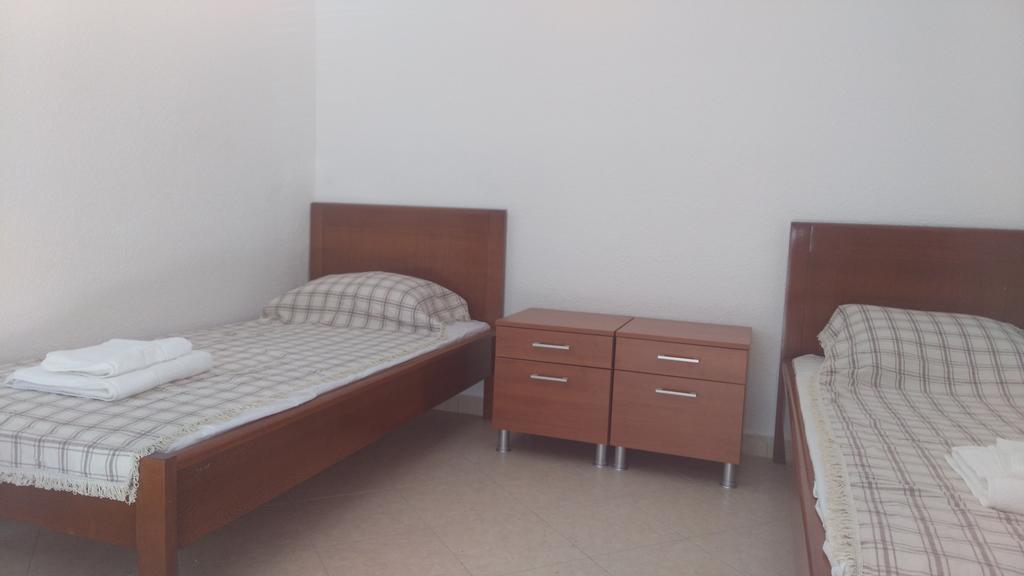 Apartments Lora Бар Экстерьер фото